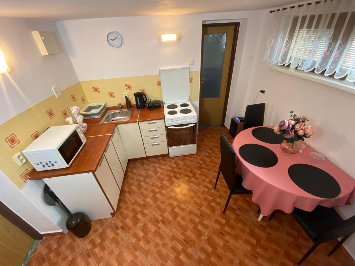 Privat Tilia Apartment Ivachnova Luaran gambar